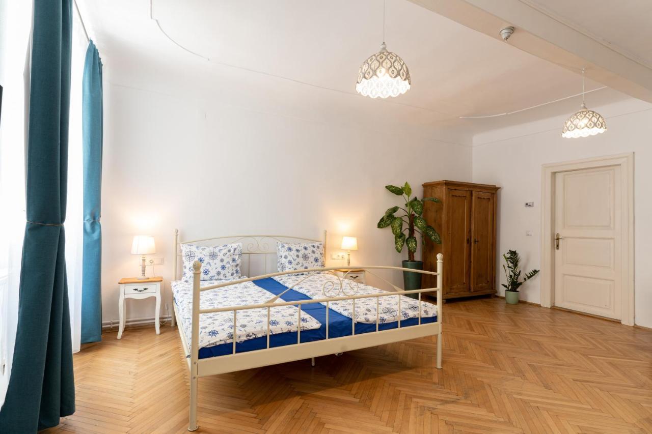 Downtown Sibiu Apartment Bagian luar foto